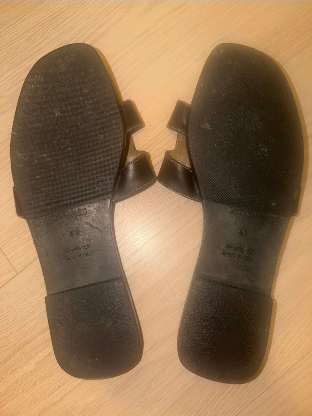 Hermes Black and Tan Oran Leather Slide Sandals - Picture 4 of 7